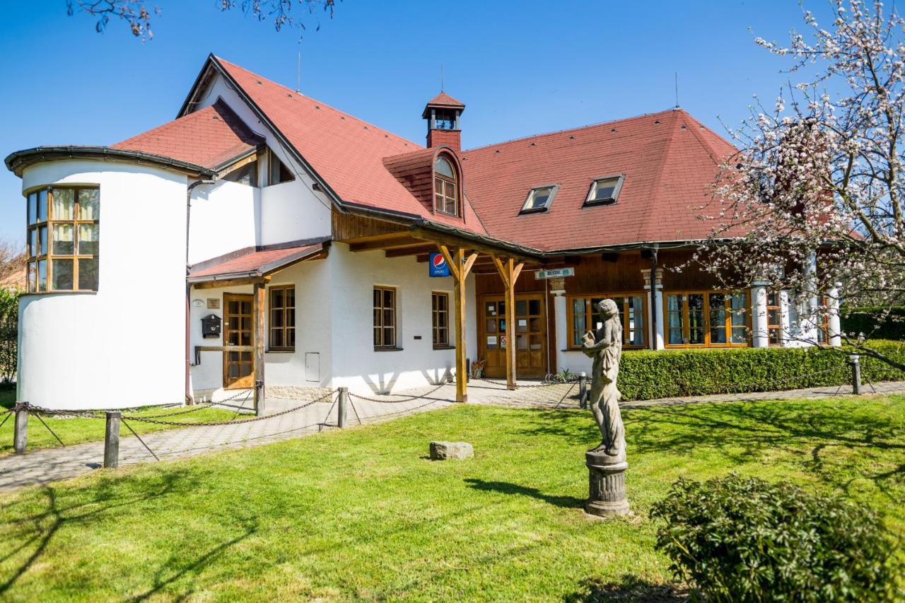Penzion Terasa, Bed & Breakfast Velké Losiny Exterior foto